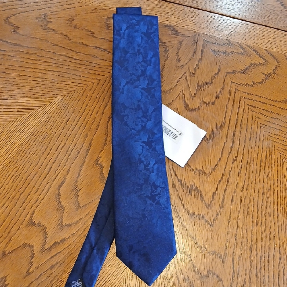 Michael Kors Blue Floral Tie